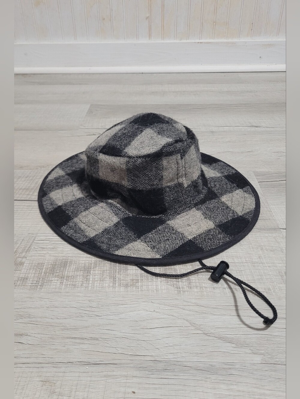 Orvis Vintage Plaid Wool Wide Brim Outdoor Sun Hat Adjustable Chinstrap Size L